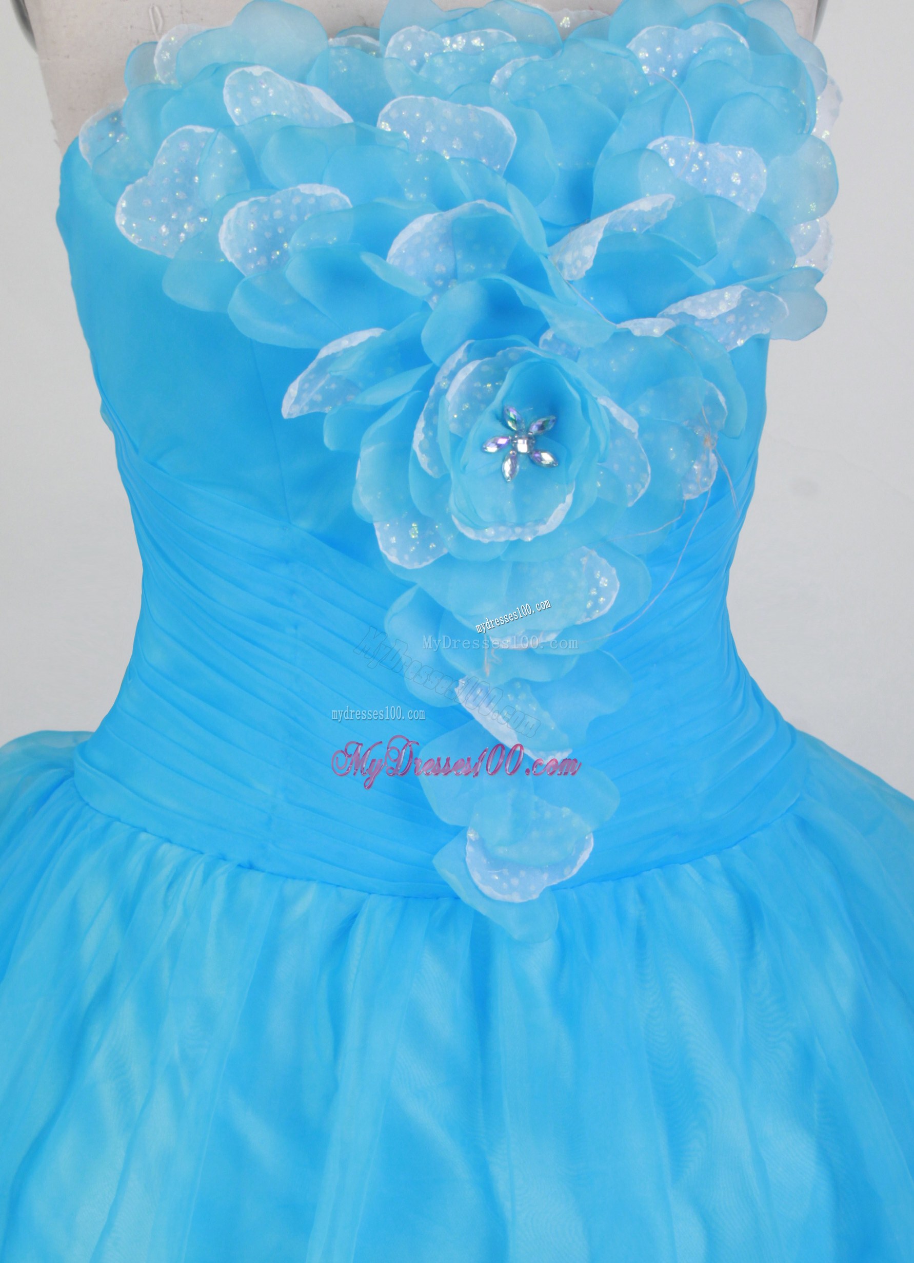 Beautiful Flower Dacorate Bodice Blue Dresses 16 with Brush Train