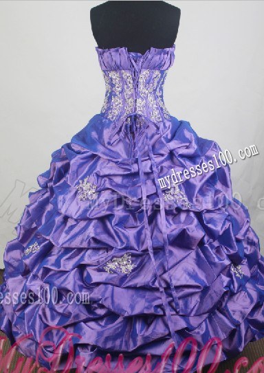 Eggplant Purple Quinceanera Gowns with Appliques and Pick-ups