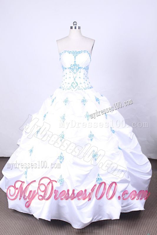 White Bodice and Pick-ups Sweet 15 Dresses with Blue Appliques