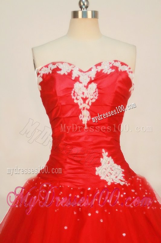 Ruched Sweetheart Appliques Decorated Long Quinceanera Dresses
