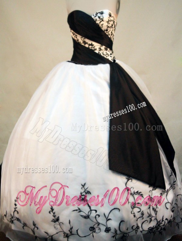 White and Black Sweetheart Embroidery Ball Gown Sweet 16 Dresses