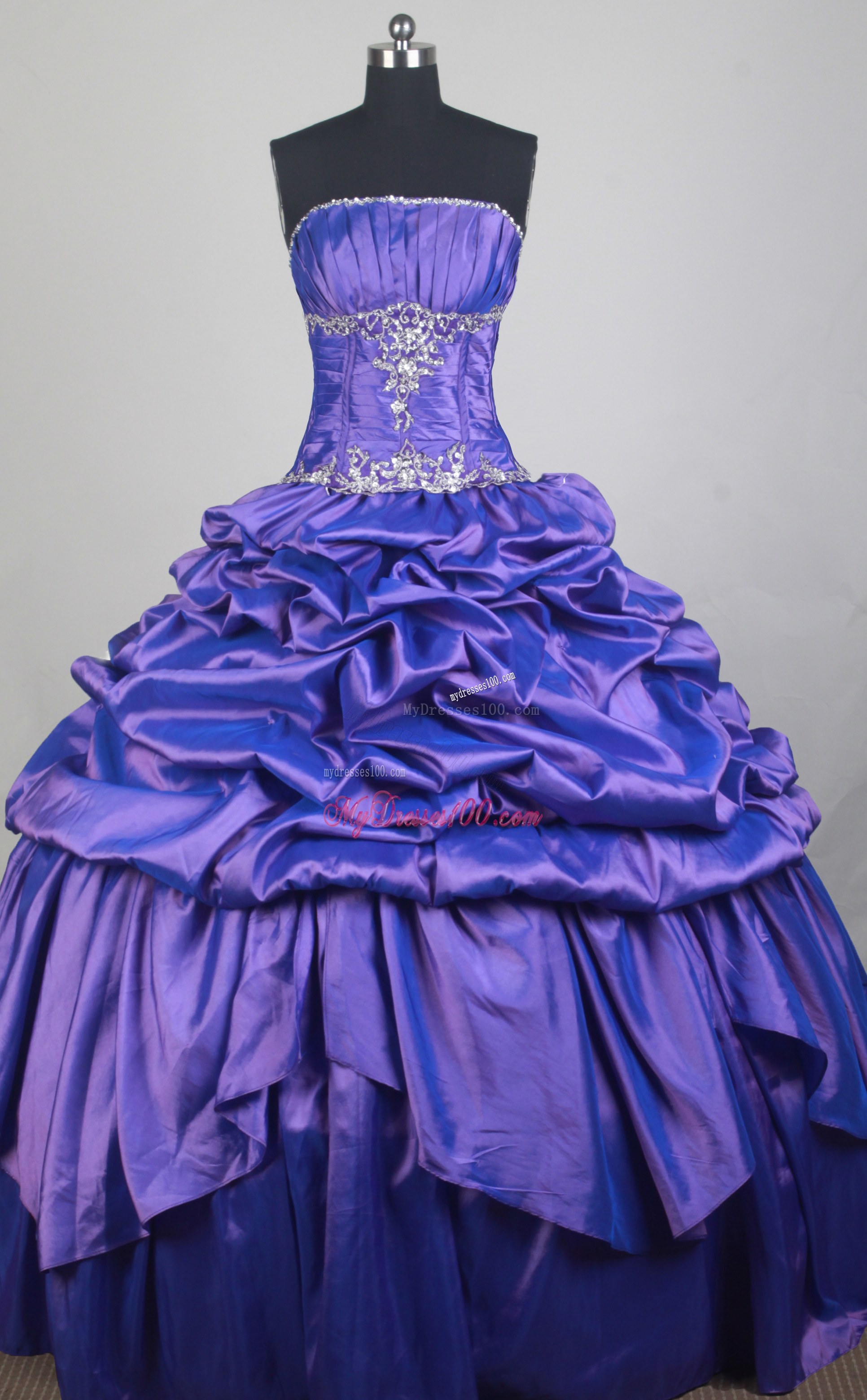 Elegant Pick-ups Appliques Purple Quinceanera Dresses Ball Gown Strapless