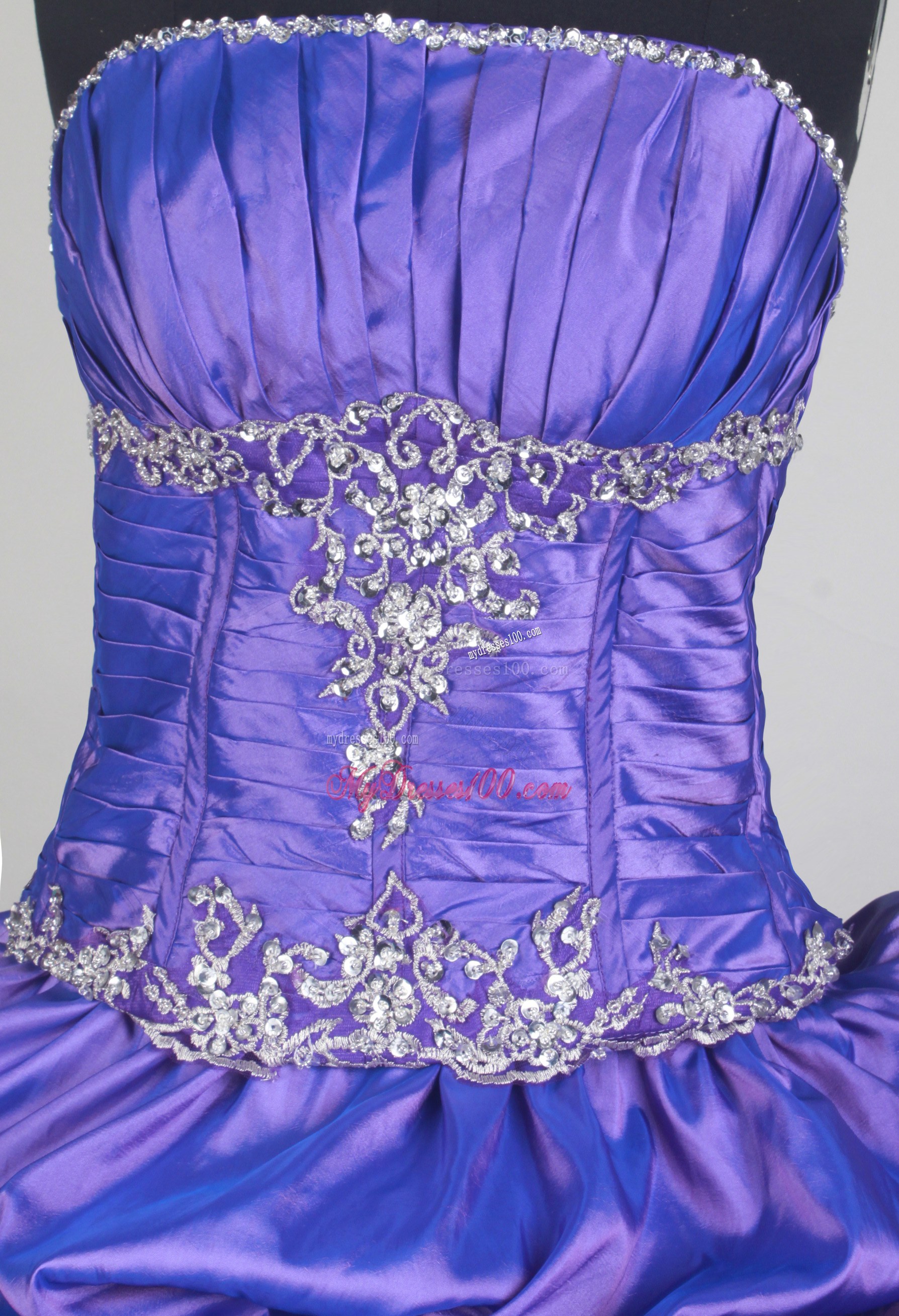 Elegant Pick-ups Appliques Purple Quinceanera Dresses Ball Gown Strapless