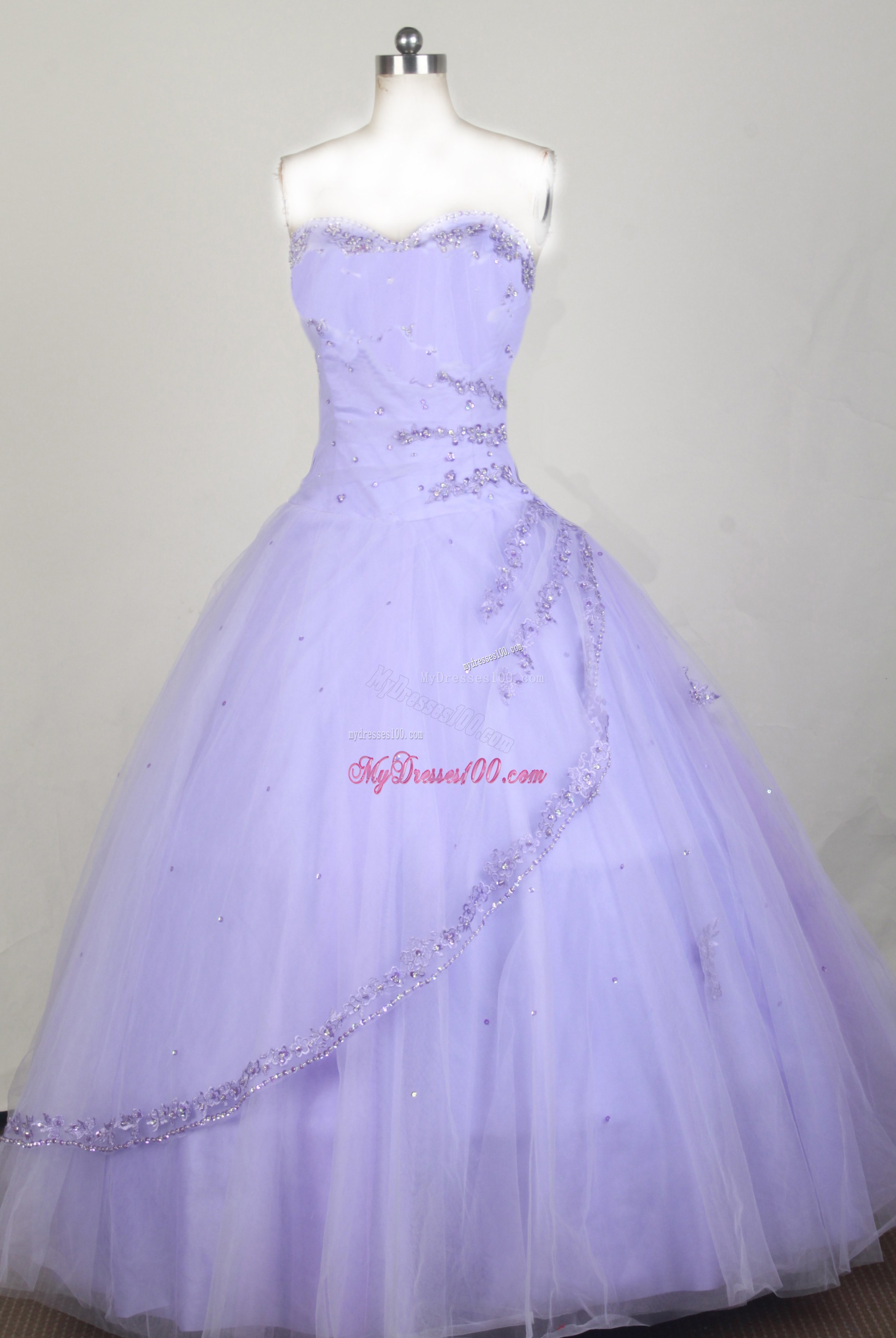 Sweetheart Strapless Appliqued Lilac Quinceanera Gowns
