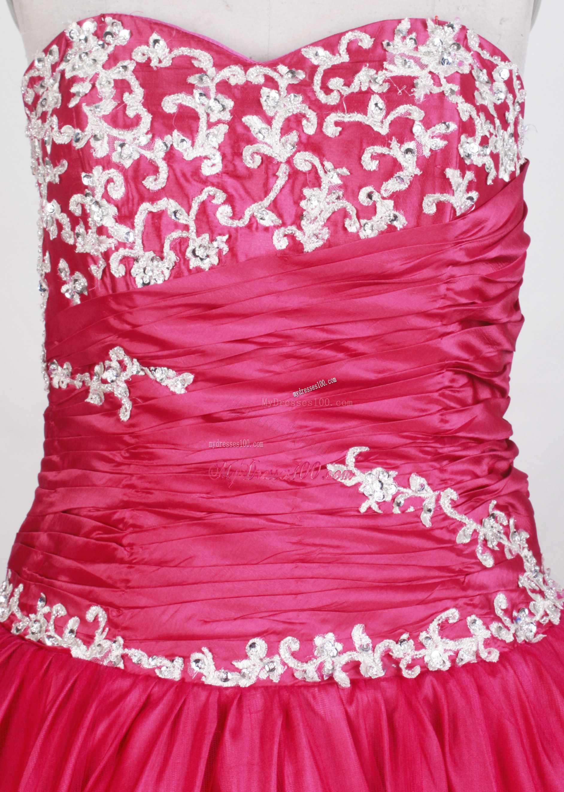 Appliqued Coral Red Ball Gown Tulle Dress for Quinceanera