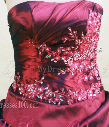 Charming Pick-ups Appliques Sweet 15 Party Dress in Burgundy