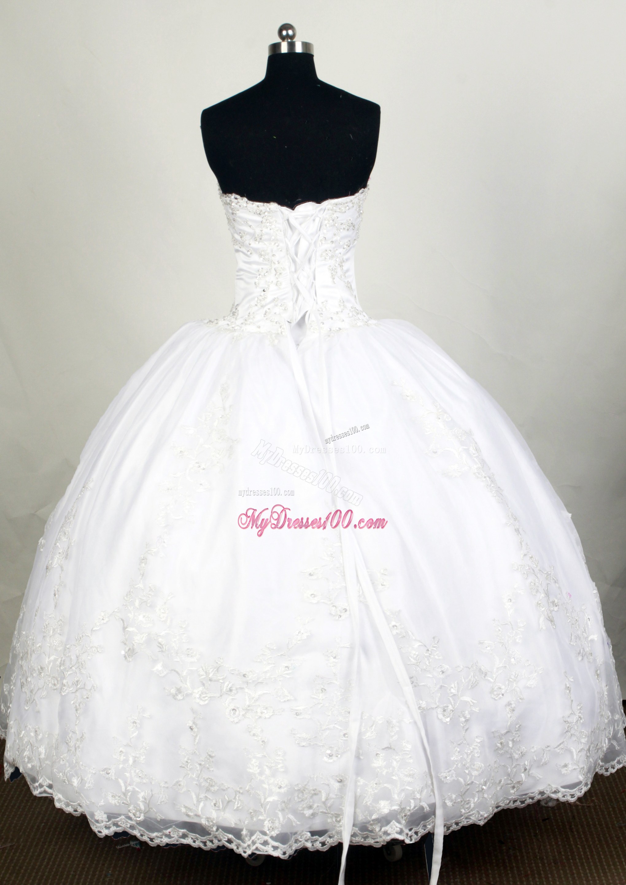 Pure Beading White Sweet sixteen dresses with Lace Hemline For Quinces
