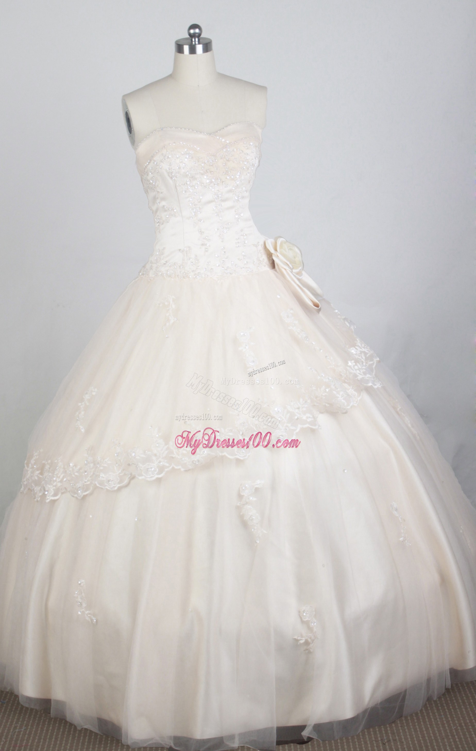 Pure Sweetheart White Appliques Handmade Flower Quinceanera Dresses