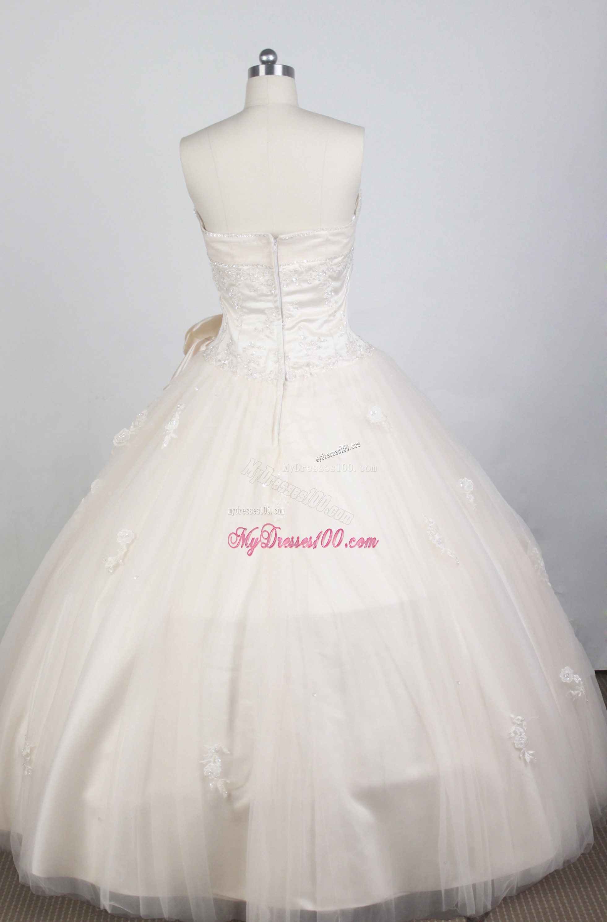 Pure Sweetheart White Appliques Handmade Flower Quinceanera Dresses