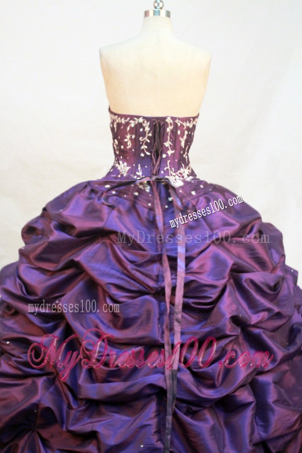 Sweetheart Purple Quinceanera Dress with Appliques and Pick-ups