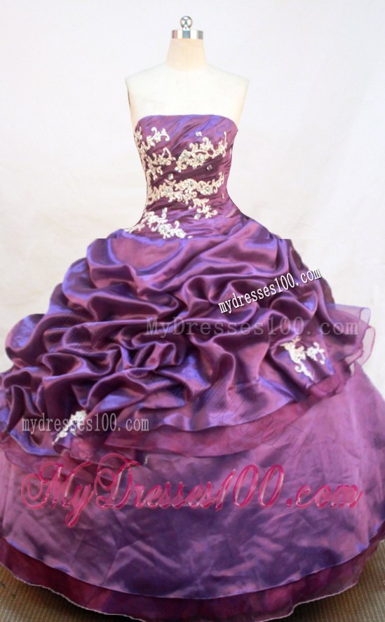 Appliques and Pick-ups Dcorate Quinceanera Gowns in Purple