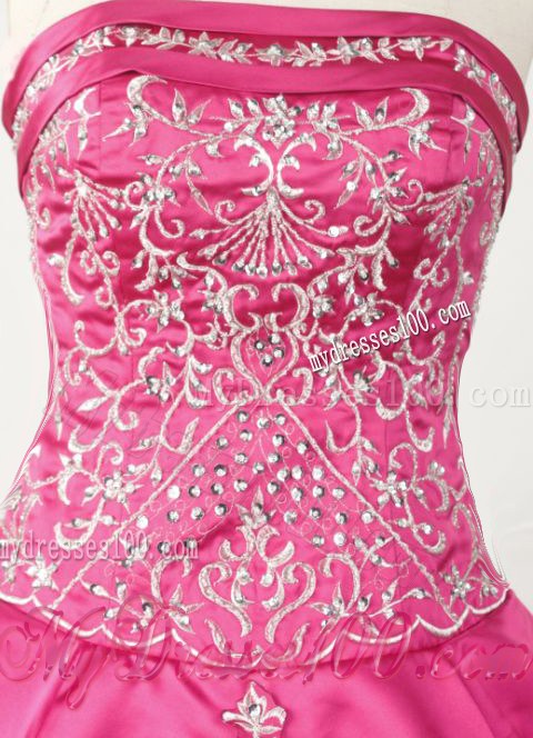 Bodice Beading Embroideries and Pick-ups Decorated Quinceanera Dress