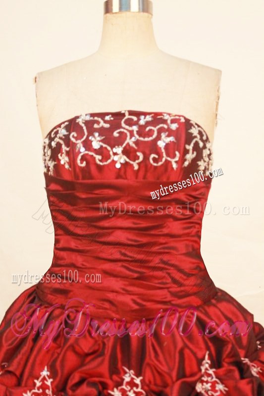Wine Red Pick Ups Appliques Strapless Elegant Quinceanera Dresses