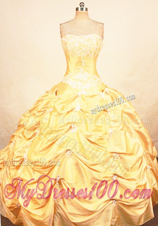 White Appliques Puffy Pick-ups in Yellow Dresses for Quinceanera