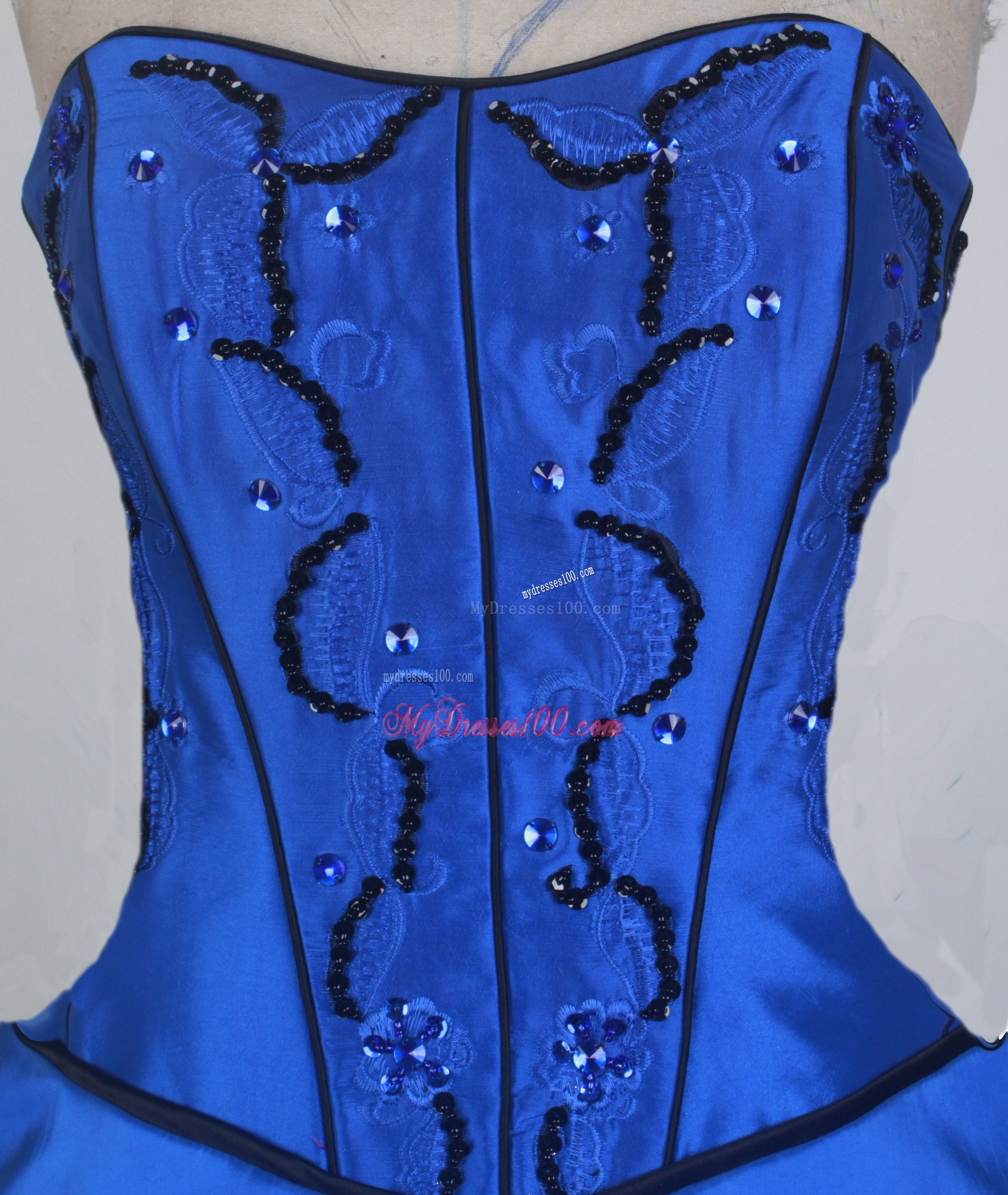 Embroidery and Pick-ups Accent Dresses 16 in Royal Blue