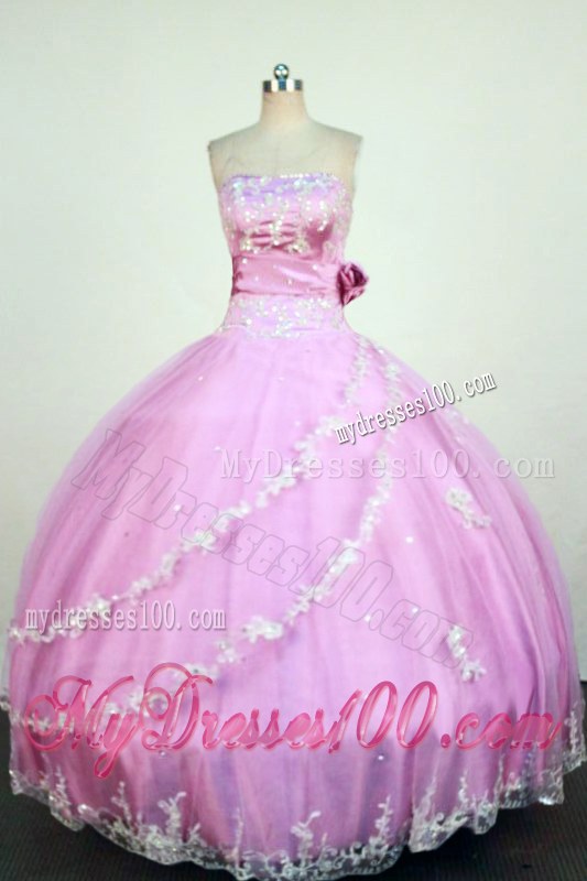 White Lace Hem Puffy Ball Gown in Lavender Quinceanea Dress with Sash