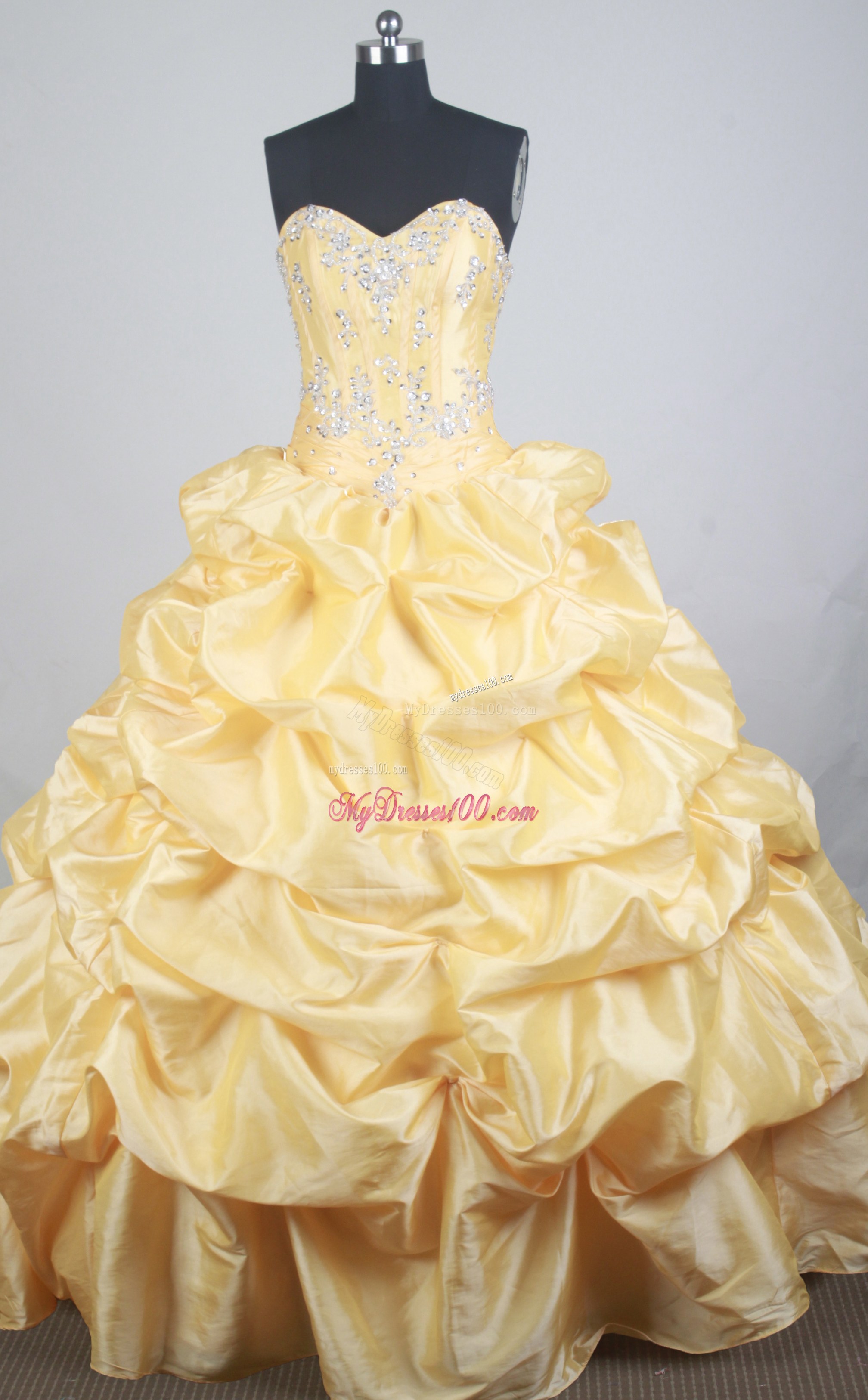 Popular Yellow Pick-ups Sweetheart Quinceanera Dresses with Beading