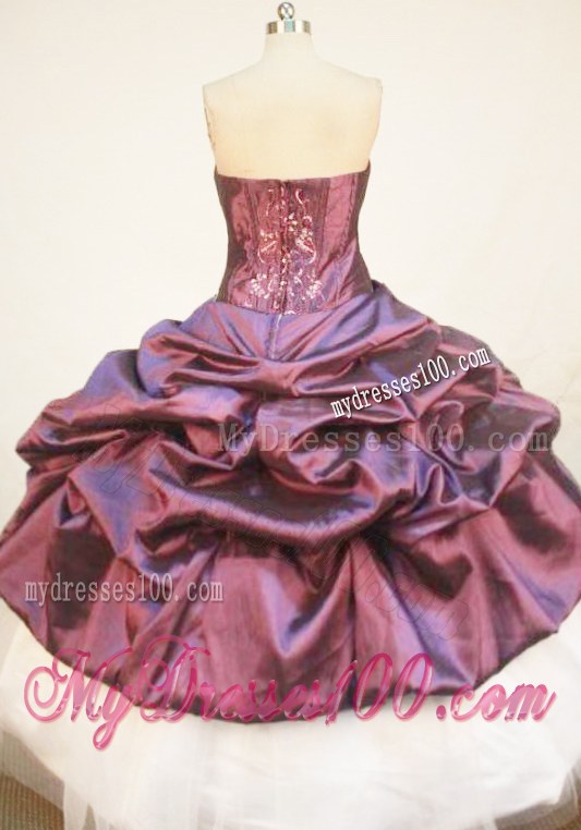 Sweetheart Bodice Sweet 16 Dresses with White Flowers and Pick-ups