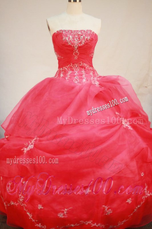 Perfect Tulle Red Quince Dresses with Delicate White Embroidery