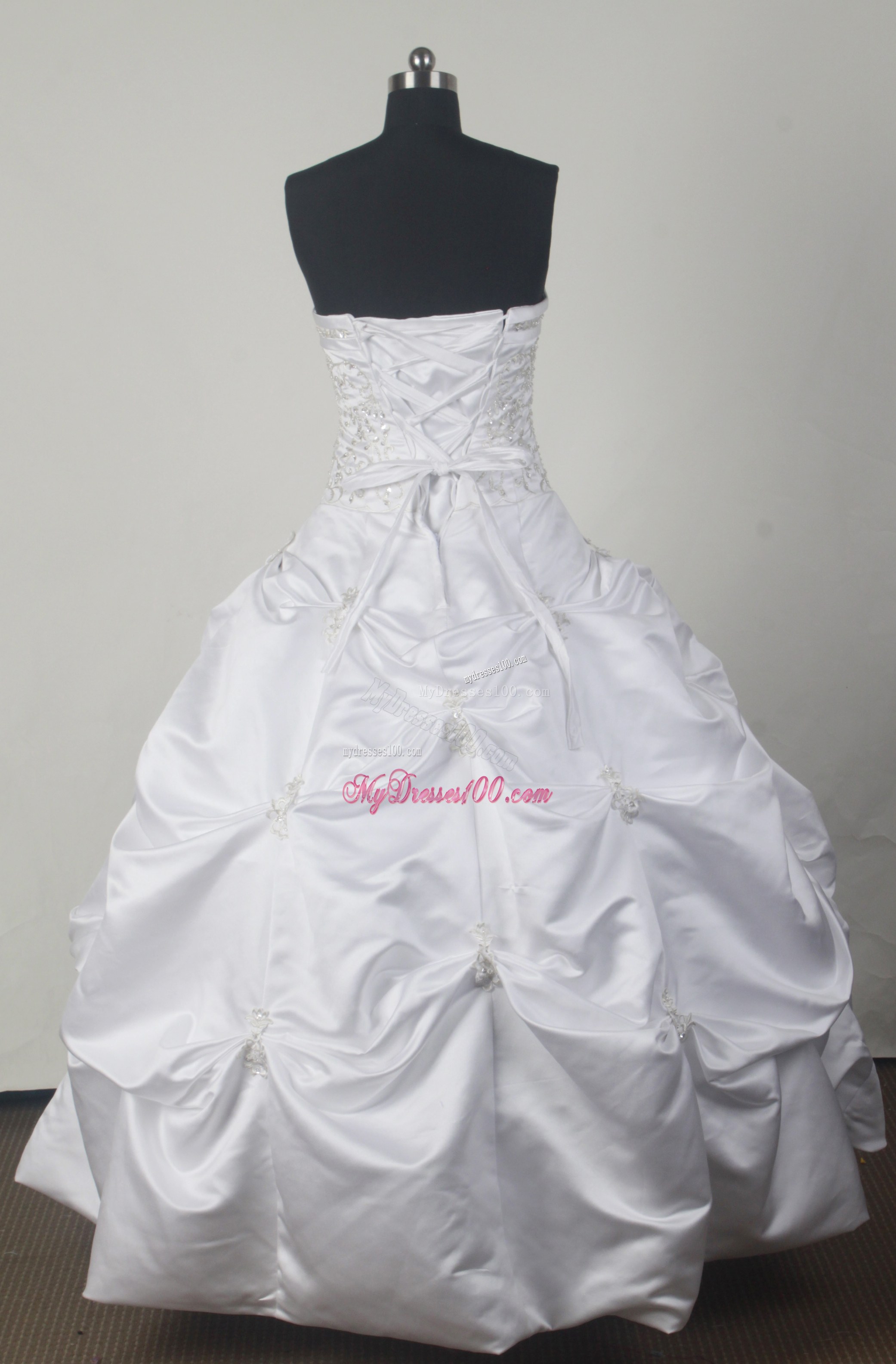 Perfect Strapless White Embriodery Quinceanera Dress for Cheap