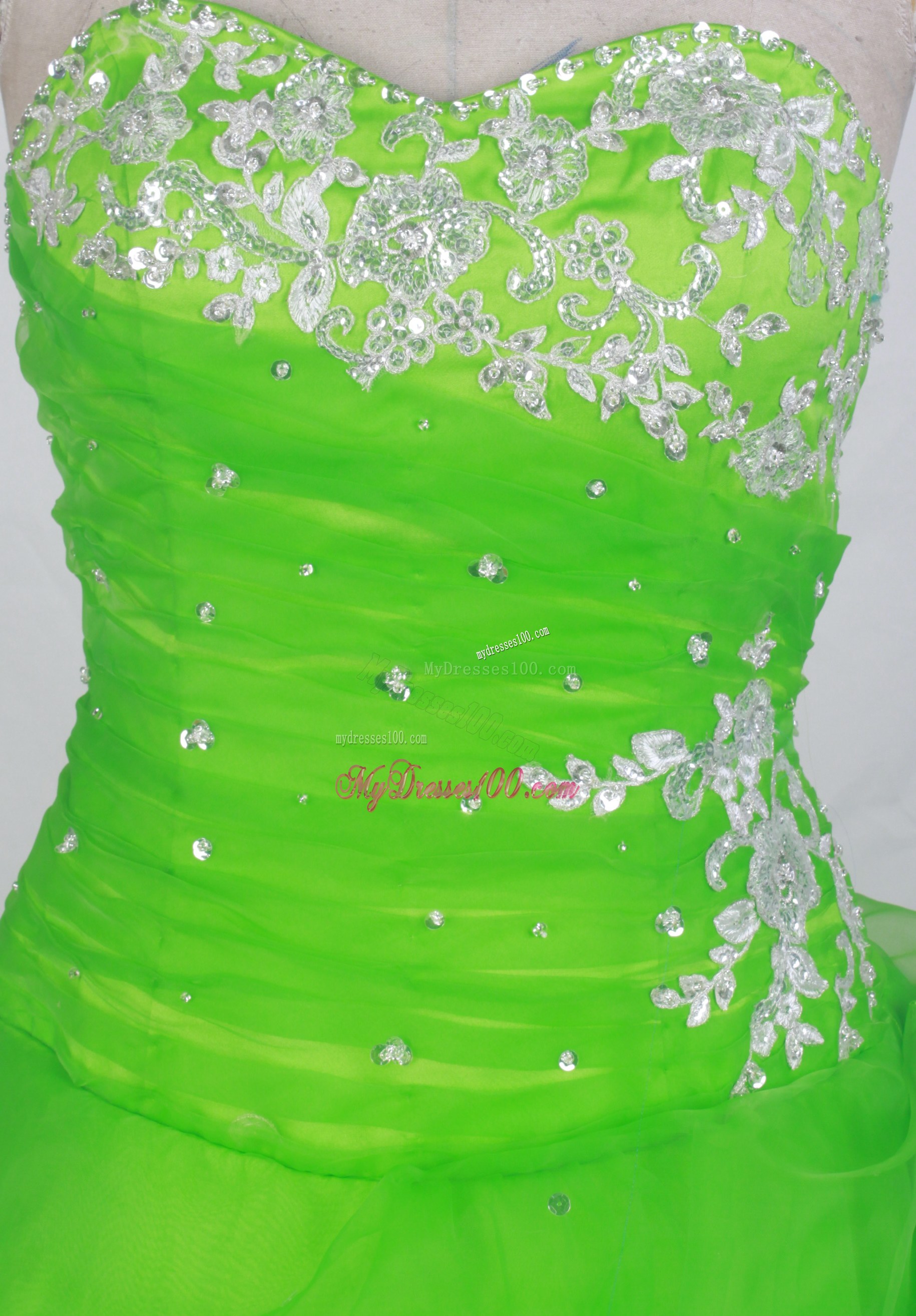 Beaded Appliques Decorate Ruffled Dresses 16 in Spring Green