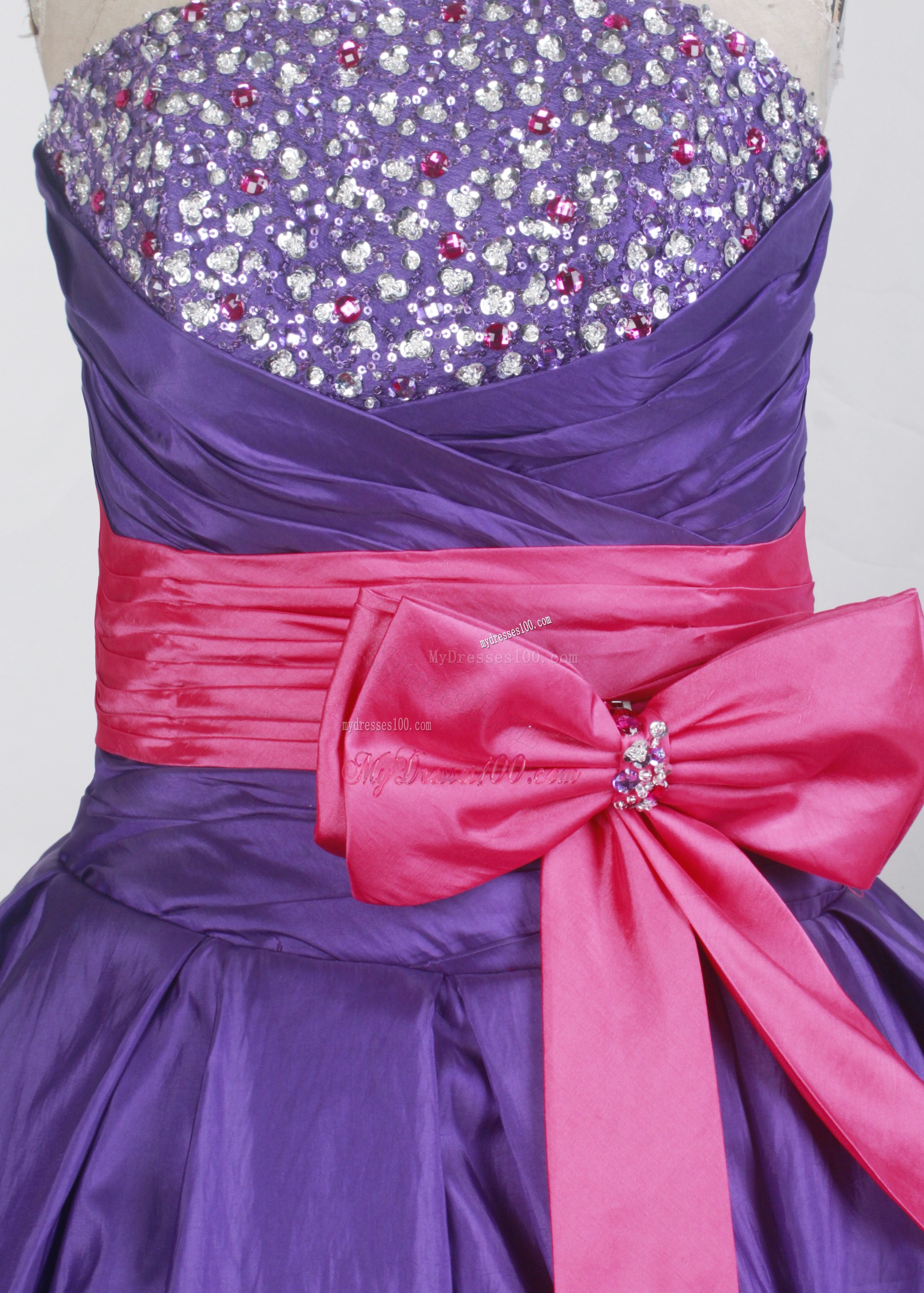 Ruching Sweet 15 Dresses Decorated with Colored Diamond and Red Satin Bows
