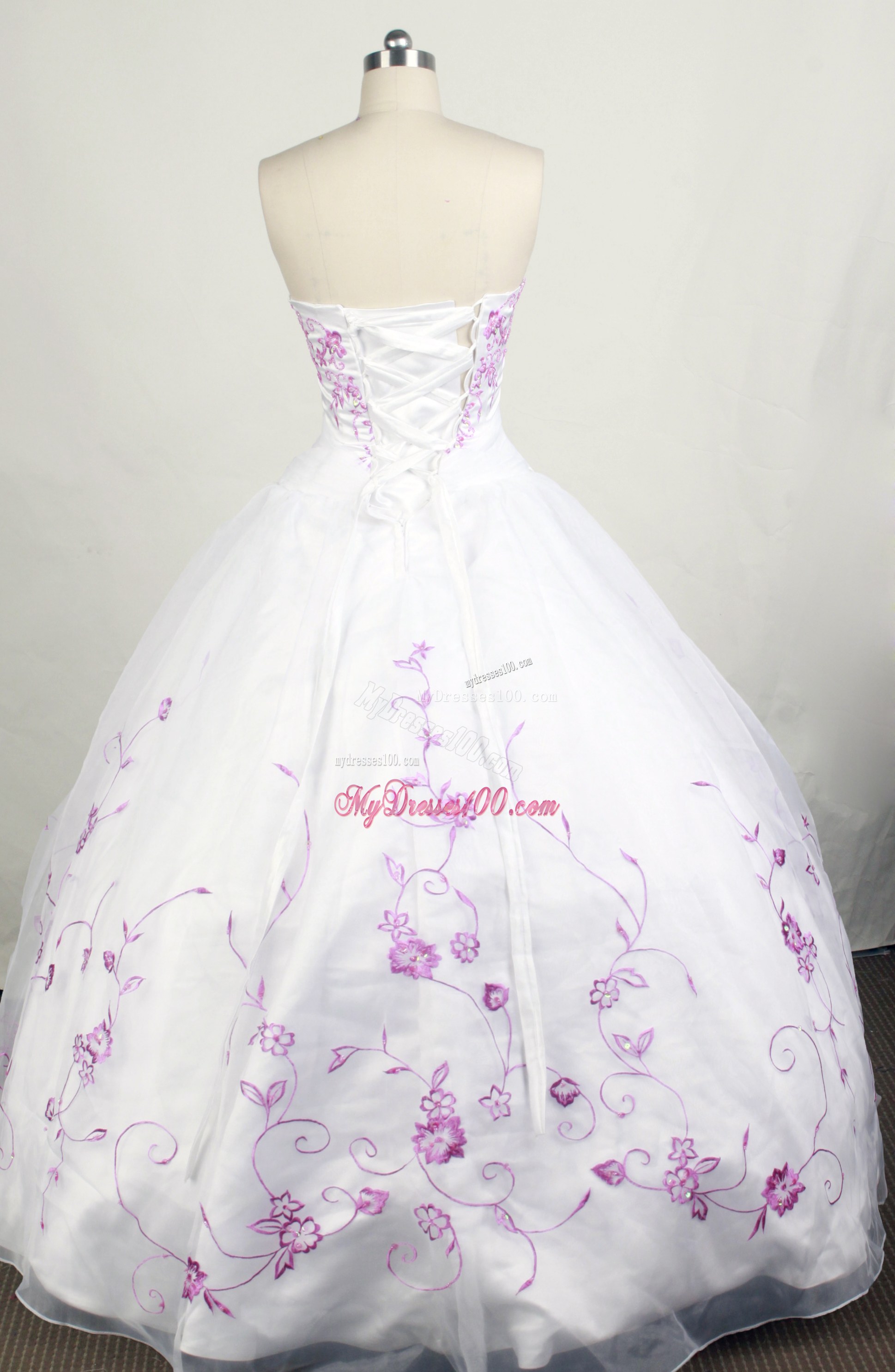 White Organza Strapless Quinceanera Dress with Lavender Appliques