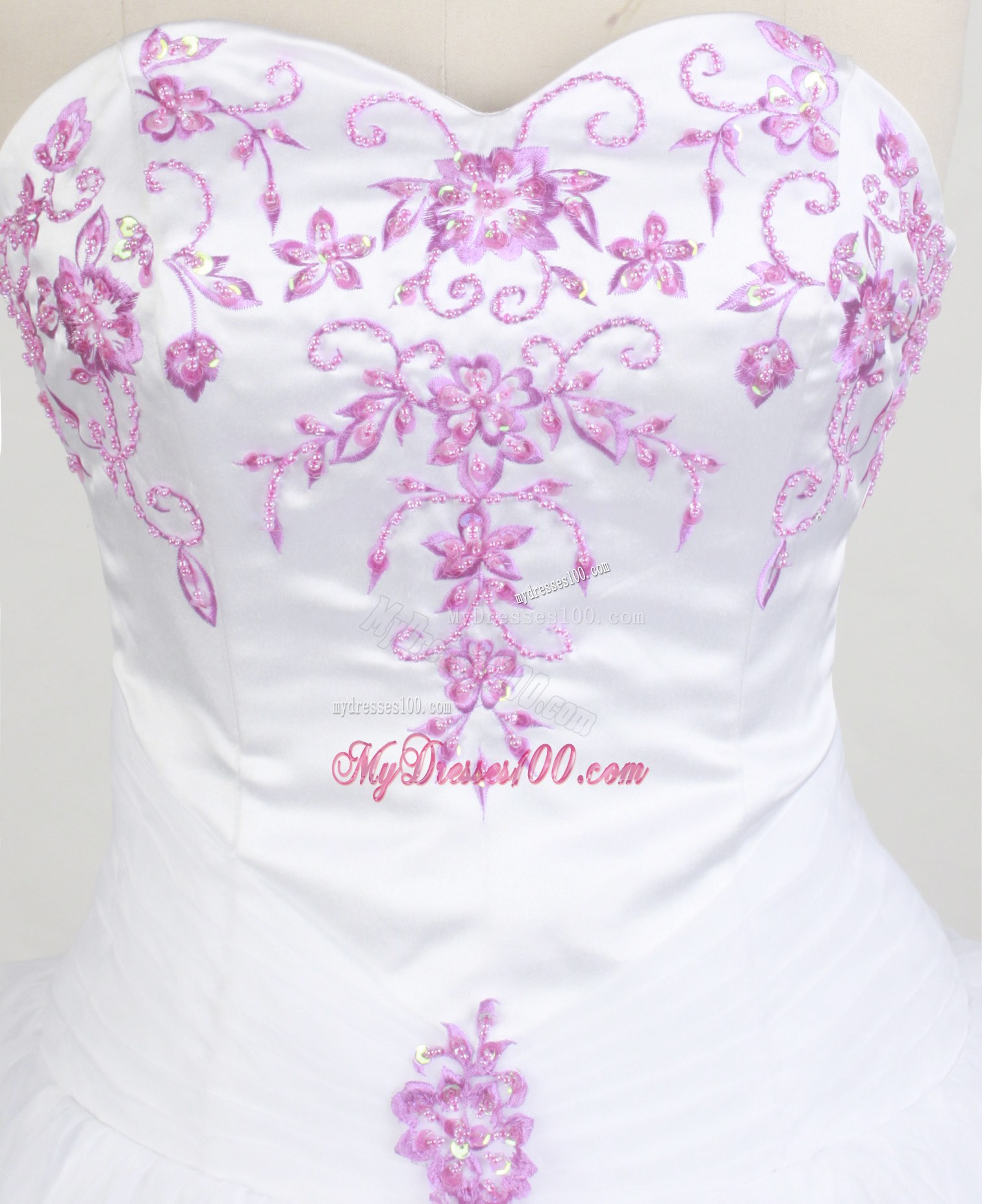 White Organza Strapless Quinceanera Dress with Lavender Appliques