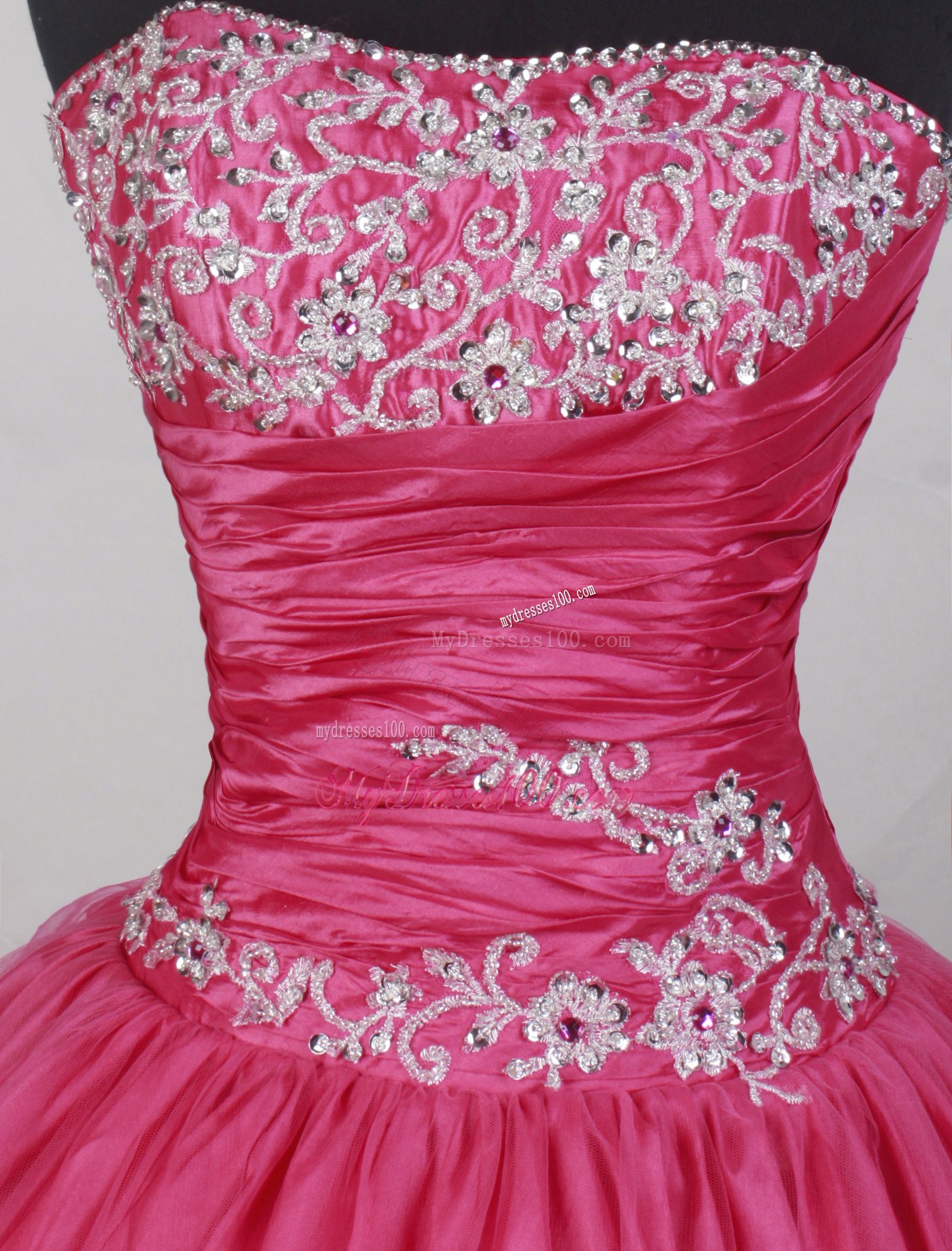 Ruching Diamond Embroidery Strapless Sweet 16 Dresses with Dropped Waist