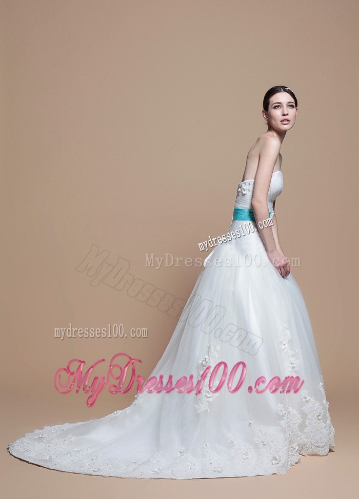 2016 Romantic A Line Sweetheart Appliques Wedding Dresses with Belt