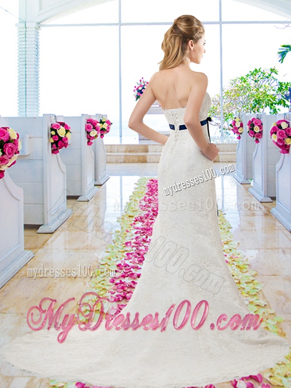 Affordable Column Strapless Lace Wedding Dresses with Bowknot