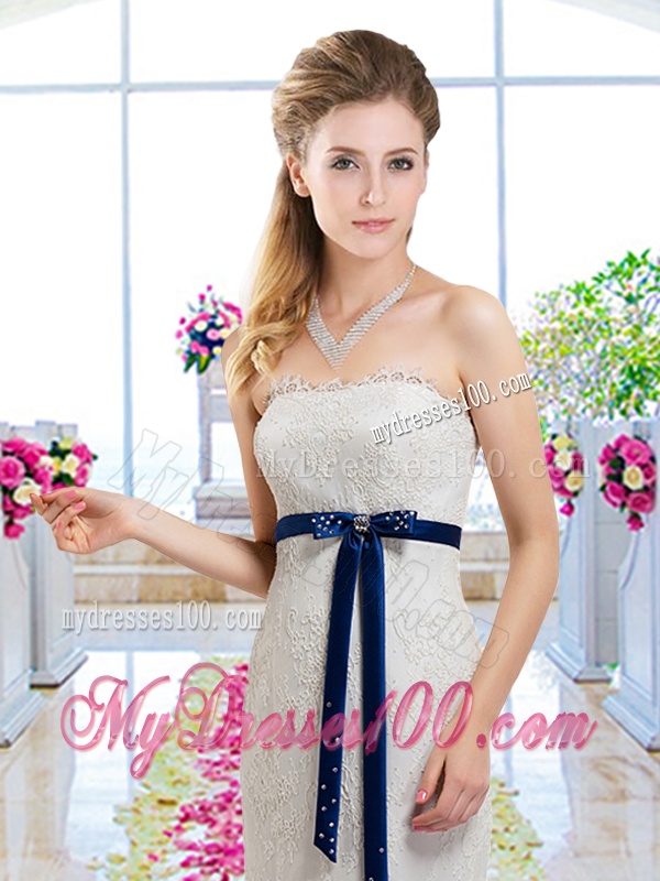 Affordable Column Strapless Lace Wedding Dresses with Bowknot