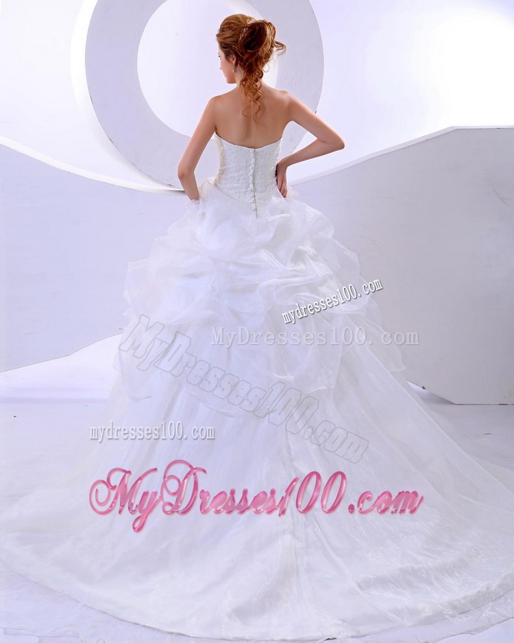 Fashionable Ball Gown Sweetheart Lace Wedding Dresses with Chapel Train