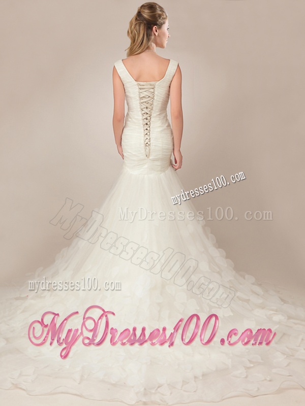 Flirting Fitted Mermaid Deep V Neckline Wedding Dresses with Appilques and Ruching