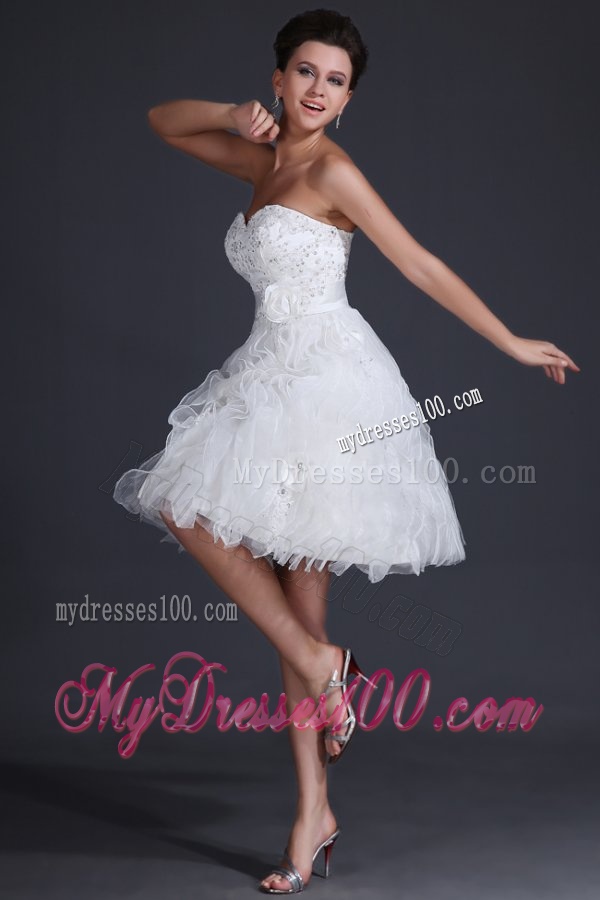 Sweetheart Short Mini-length Wedding Dress with Appliques and Ruffles