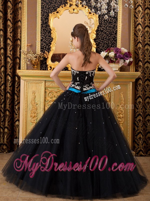 Dress for Sweet 15 in Black Strapless with Appliques and Sash