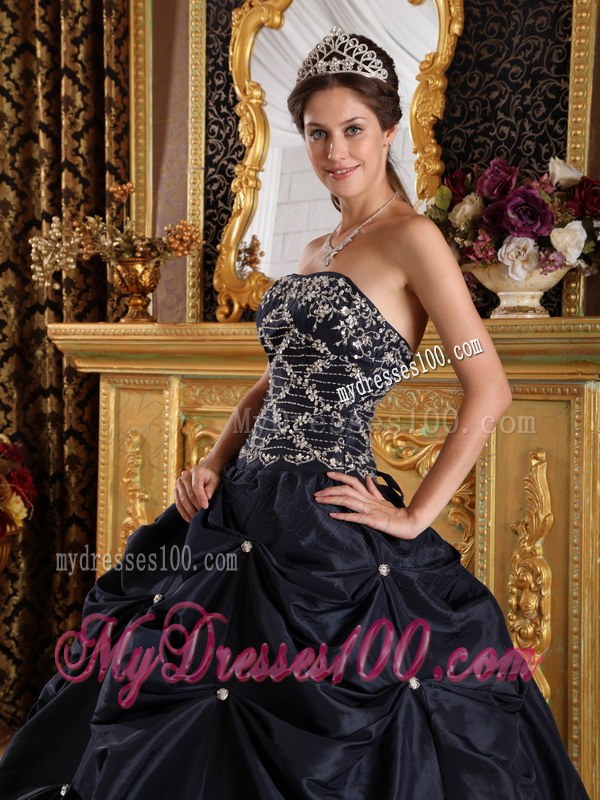 Black Ball Gown Strapless Beading Taffeta Quinceanera Dresses