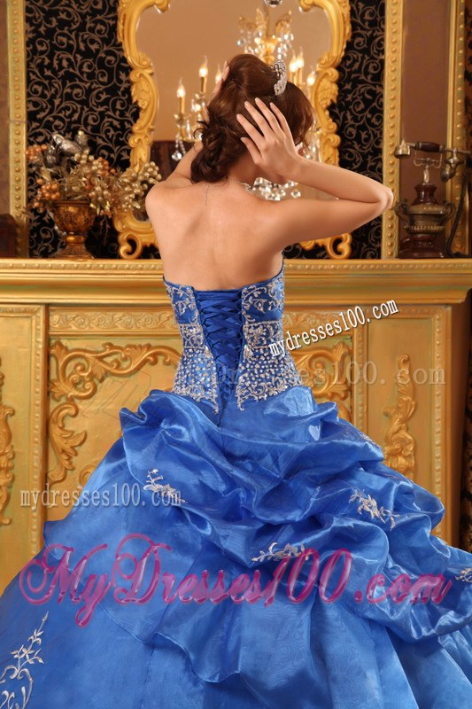 Blue Ball Gown Strapless Pick-up Beading Applique Quinceanera Dresses