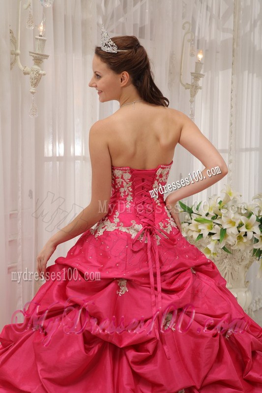 Sweetheart Floor-length Ball Gown for Sweet 16 Taffeta Appliques
