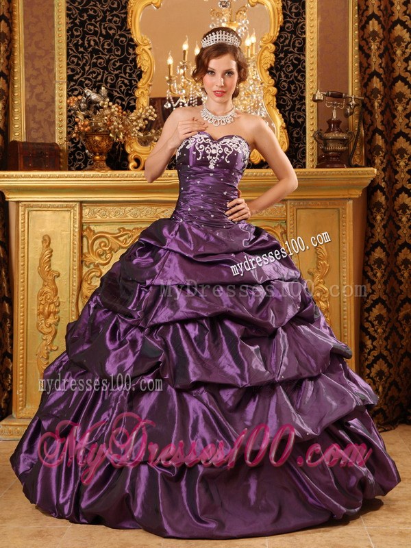 Sweetheart Taffeta Appliques Ball Gown in Purple for Sweet 16