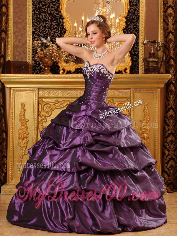 Sweetheart Taffeta Appliques Ball Gown in Purple for Sweet 16