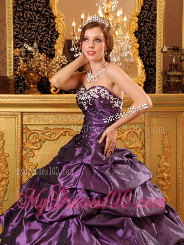 Sweetheart Taffeta Appliques Ball Gown in Purple for Sweet 16