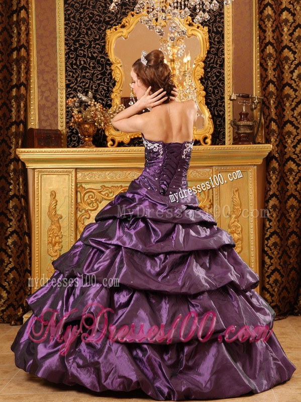 Sweetheart Taffeta Appliques Ball Gown in Purple for Sweet 16