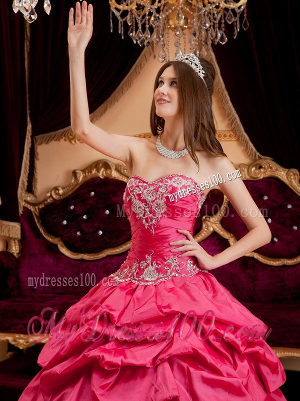 Hot Pink Sweetheart Floor-length Dress for Quinces with Appliques