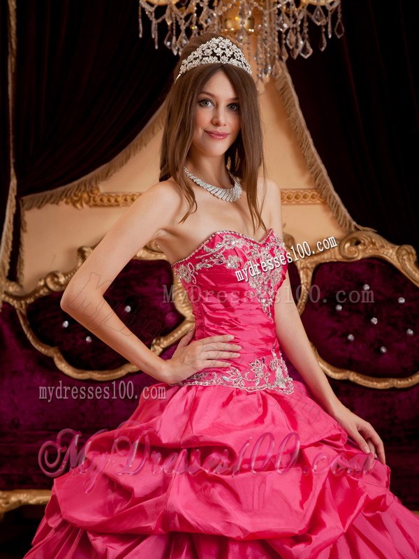 Hot Pink Sweetheart Floor-length Dress for Quinces with Appliques