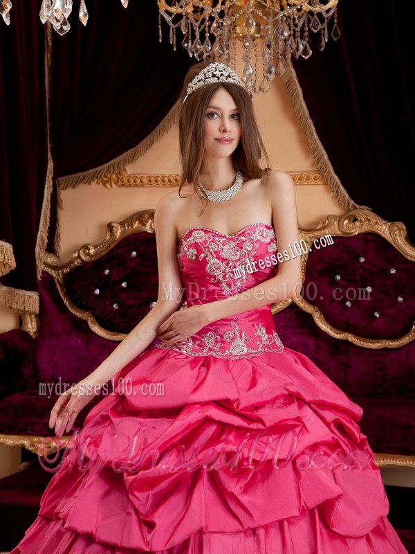Hot Pink Sweetheart Floor-length Dress for Quinces with Appliques