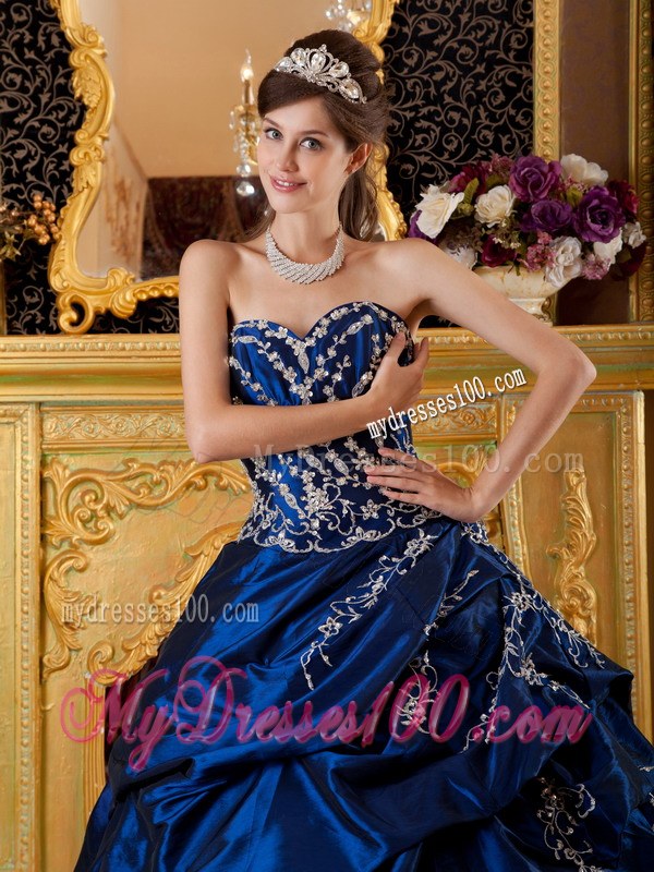 Navy Blue Ball Gown Sweetheart Taffeta Appliques Dress for Quince