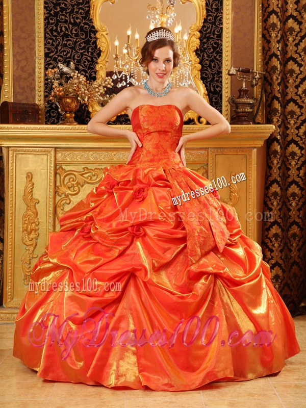 Popular Ball Gown Strapless Floor-length Taffeta Handle Flowers 