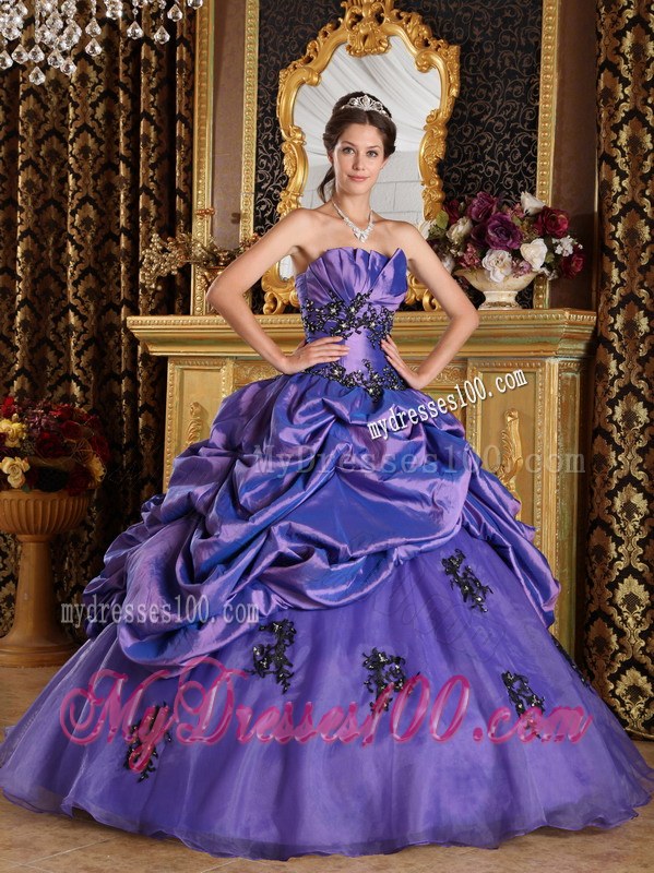 Purple Princess Sweetheart Ruched Dress for Sweet 16 with Appliques