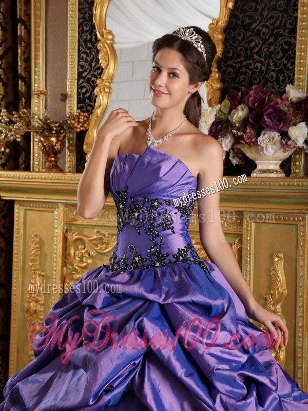 Purple Princess Sweetheart Ruched Dress for Sweet 16 with Appliques